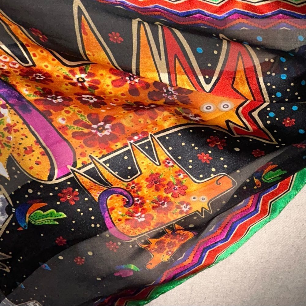 Laurel Burch Dogs & Doggies Print Silk Fringe Scarf - Picture 5 of 6